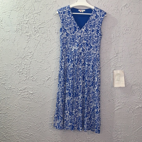 Boden Flowers Jersey Midi Dress Blue White 8R Pockets Sleeveless Business Casual - Picture 3 of 11
